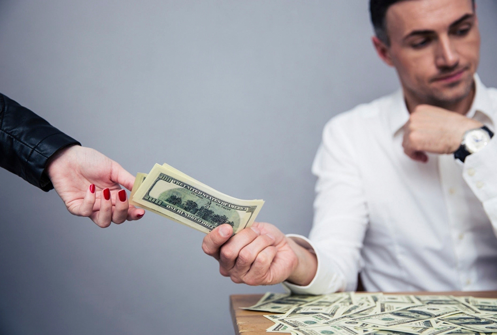 Ростовчанина обвинили в неправомерном обороте 135 млн рублей https://sodx.ru/