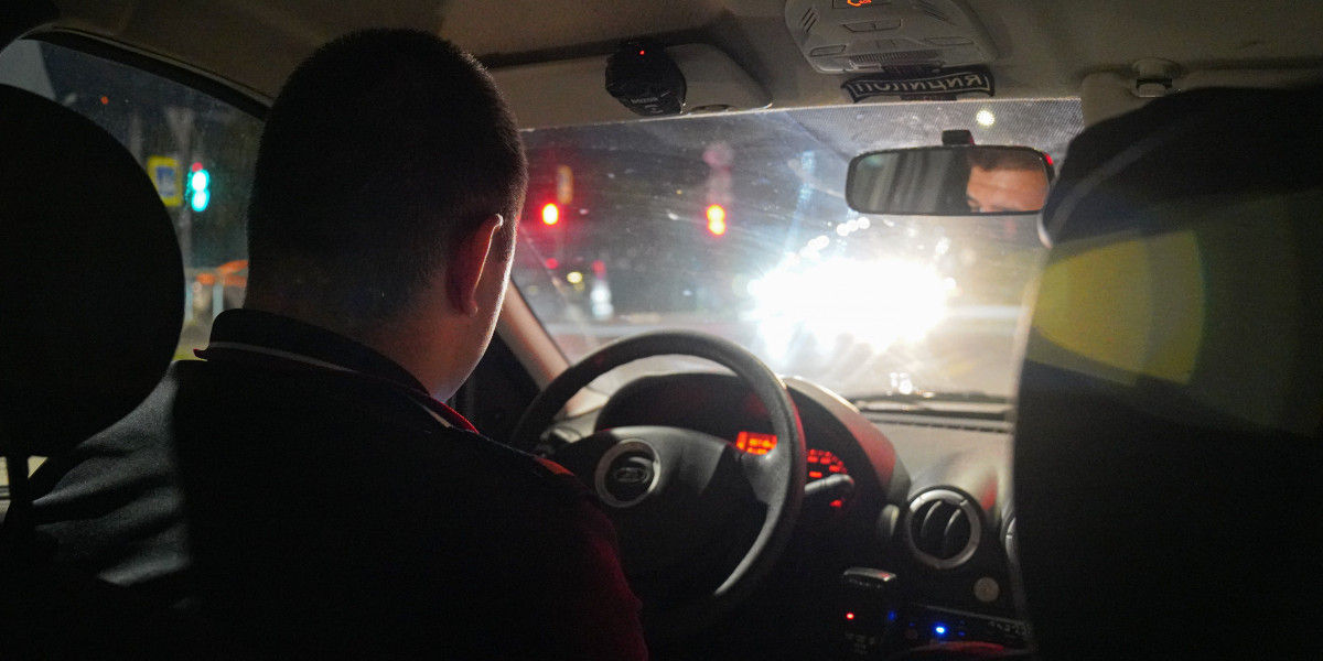 Двух офицеров донского ДПС задержали за взятки редакции