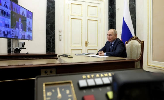 На Западе нет политиков с большим уровнем доверия у населения, чем российский президент