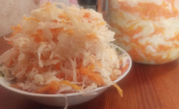 Еще не поздно: когда в декабре 2025 солить капусту, чтобы она не закисла – секреты посола с хрустом