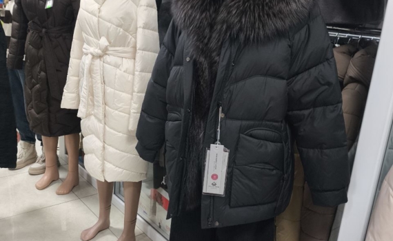 Пуховик снова в тренде: 5 моделей с подиумов, которые согреют и украсят зиму Пуховик снова в тренде: 5 моделей с подиумов, которые согреют и украсят зиму