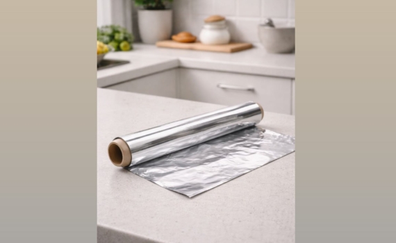 Блестящее решение: фольга умеет не только запекать — лайфхаки в быту ослепят своей простотой Блестящее решение: фольга умеет не только запекать — лайфхаки в быту ослепят своей простотой