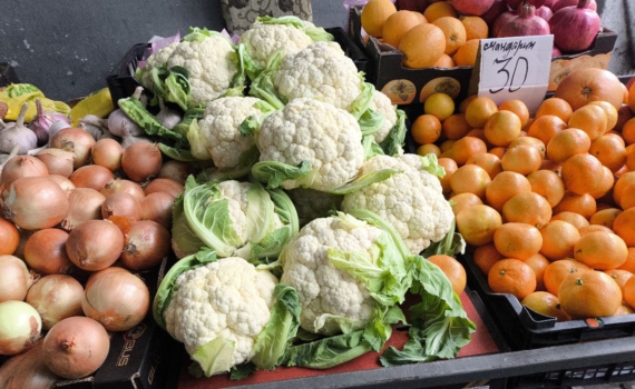 Цены пойдут вниз: какие продукты станут дешевле уже в ближайшие месяцы Цены пойдут вниз: какие продукты станут дешевле уже в ближайшие месяцы